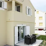 House Of 98 M² With Three Bedrooms, Two Bathrooms
