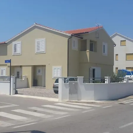 度假居 House Of 98 M² With Three Bedrooms, Two Bathrooms *