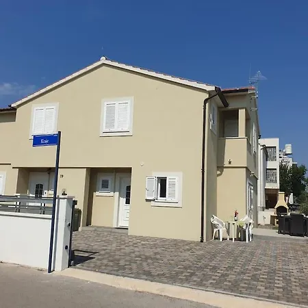 度假居 House Of 98 M² With Three Bedrooms, Two Bathrooms 沃迪切