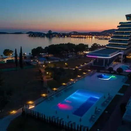 House Of 98 M² With Three Bedrooms, Two Bathrooms