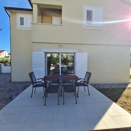 度假居 House Of 98 M² With Three Bedrooms, Two Bathrooms 沃迪切