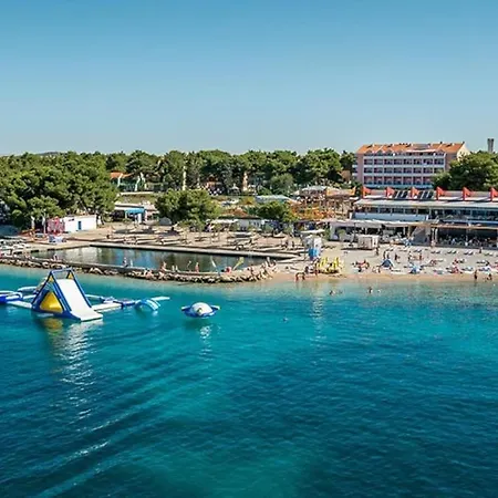 House Of 98 M² With Three Bedrooms, Two Bathrooms * Vodice