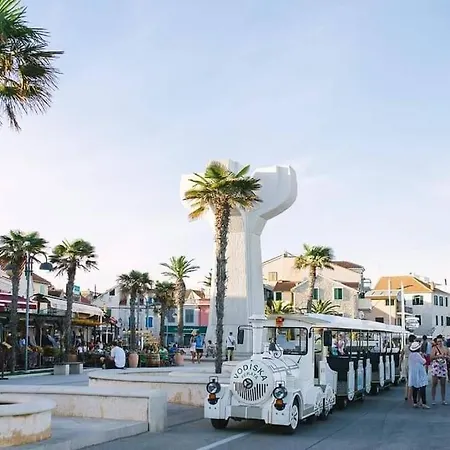 House Of 98 M² With Three Bedrooms, Two Bathrooms