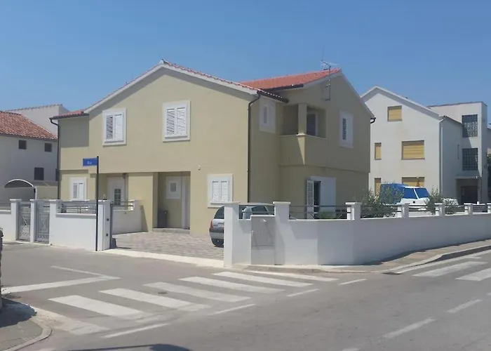 Casa vacanze House Of 98 M² With Three Bedrooms, Two Bathrooms *
