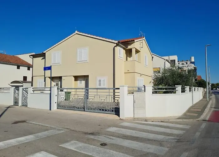 House Of 98 M² With Three Bedrooms, Two Bathrooms