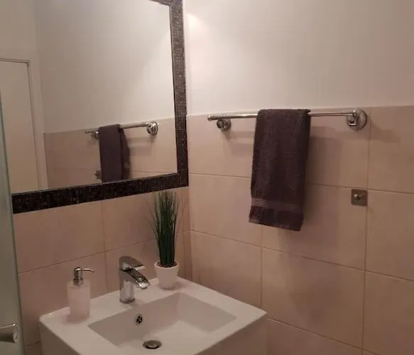 House Of 98 M² With Three Bedrooms, Two Bathrooms Casa vacanze *