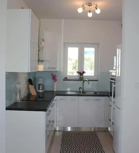 Casa vacanze House Of 98 M² With Three Bedrooms, Two Bathrooms *