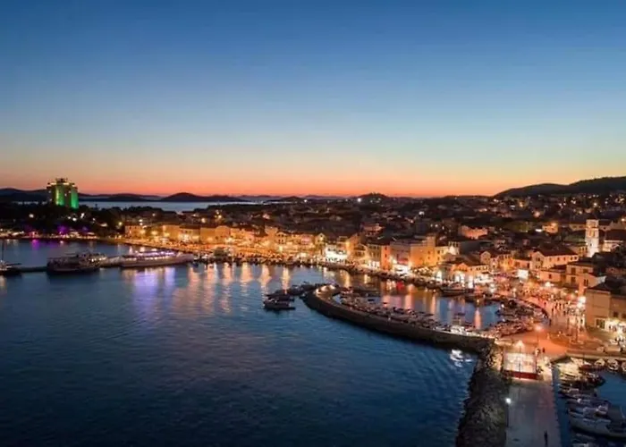 Casa vacanze House Of 98 M² With Three Bedrooms, Two Bathrooms