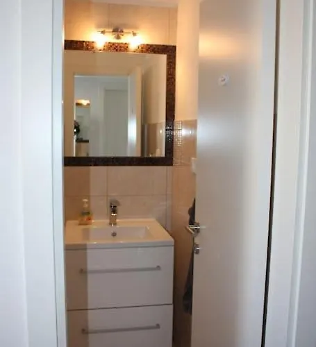 House Of 98 M² With Three Bedrooms, Two Bathrooms Casa vacanze *