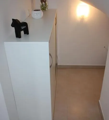 House Of 98 M² With Three Bedrooms, Two Bathrooms Vodice