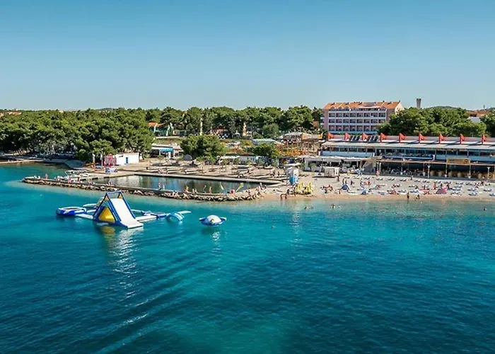 House Of 98 M² With Three Bedrooms, Two Bathrooms * Vodice